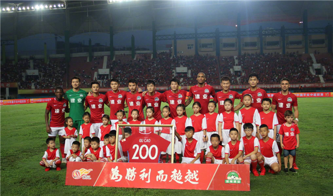 卡牌大师？皇马本场主裁本赛季此前7场西甲出示35黄6红