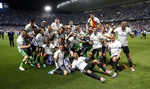 记者：前国门李雷雷有望接替杨智，担任青岛西海岸守门员教练