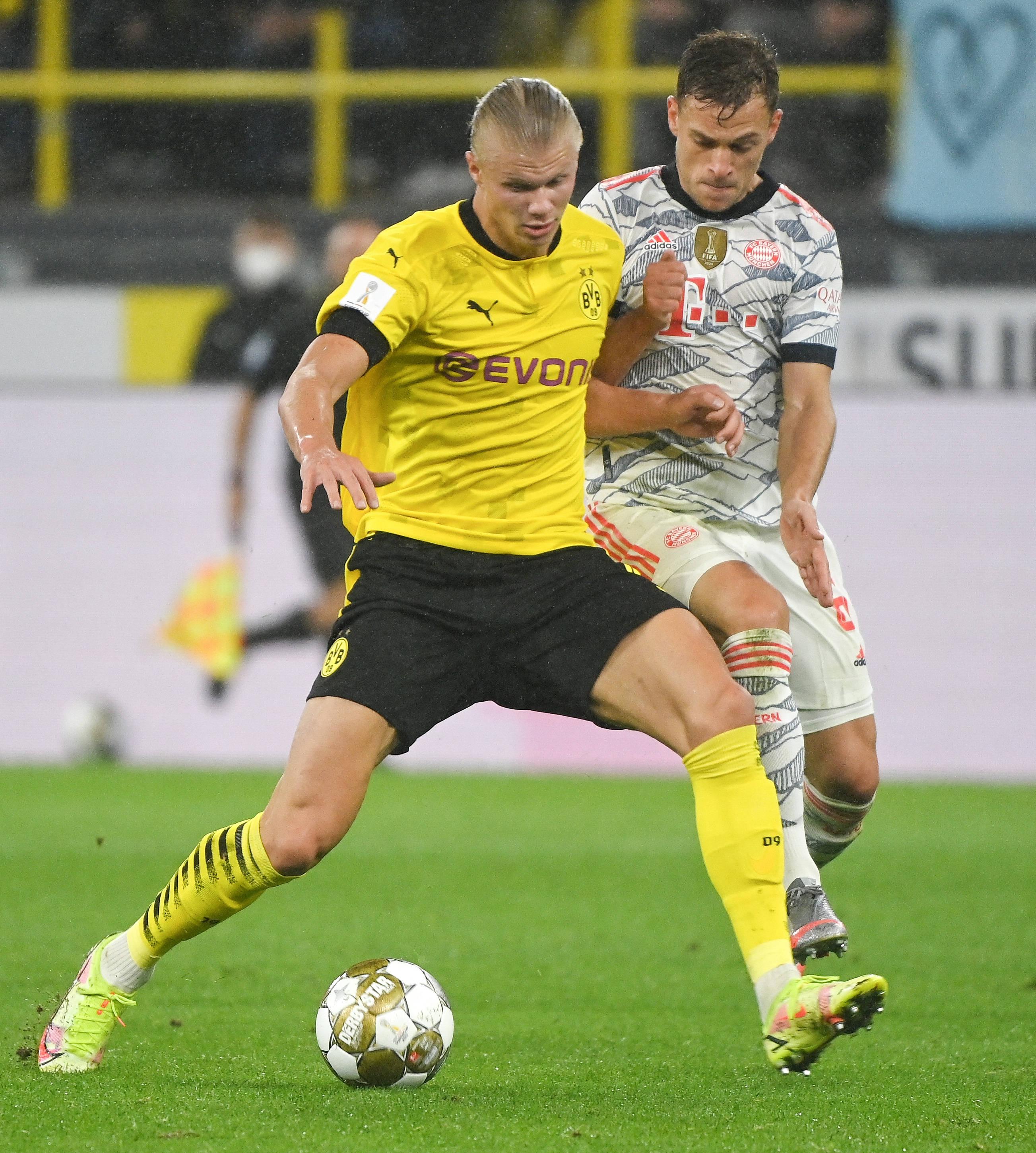 来了，曼联！主帅批准，引进1.6亿三大强援！两“废柴”闪电离队