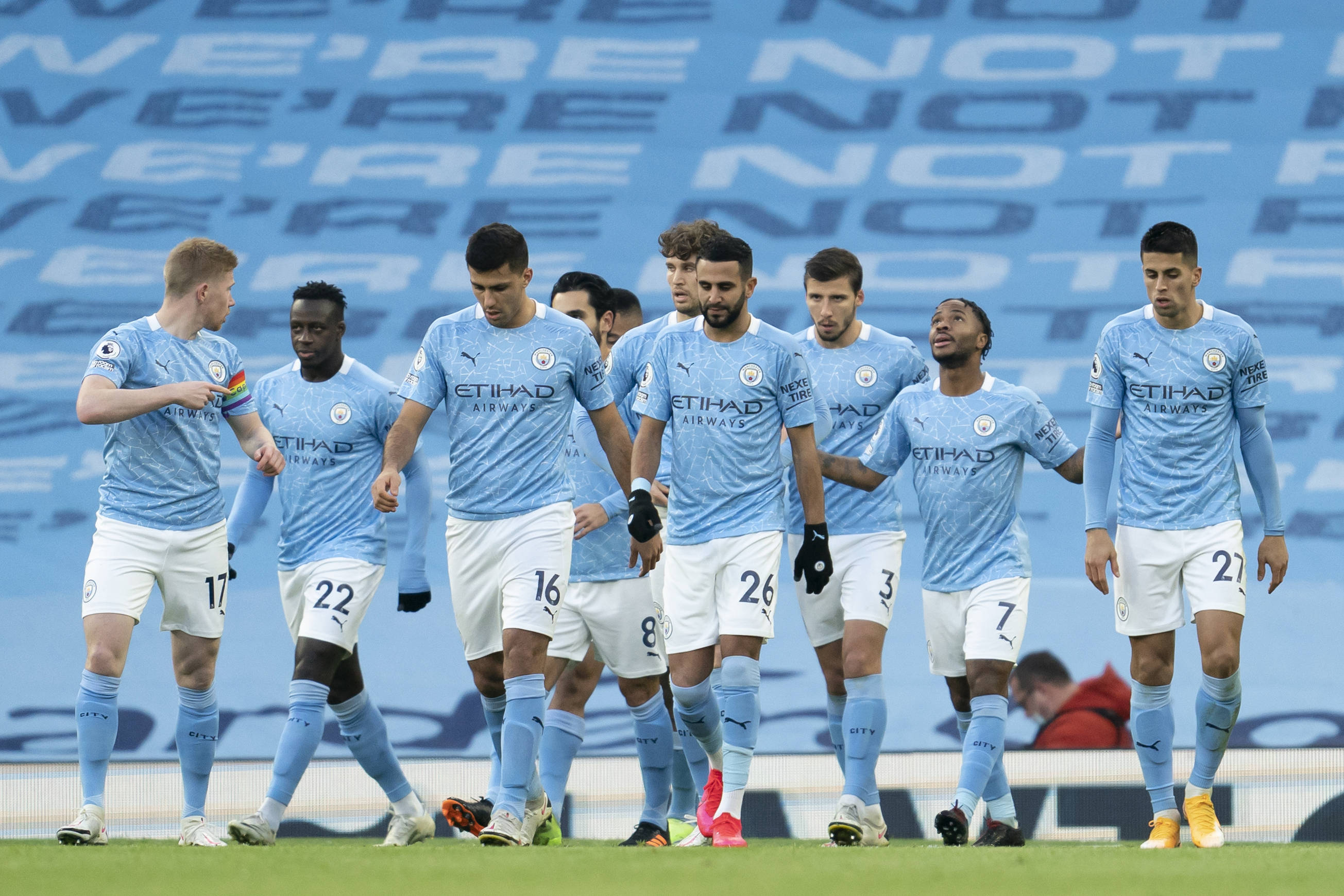 足球世界杯亚洲区预选赛关键球员表现突出