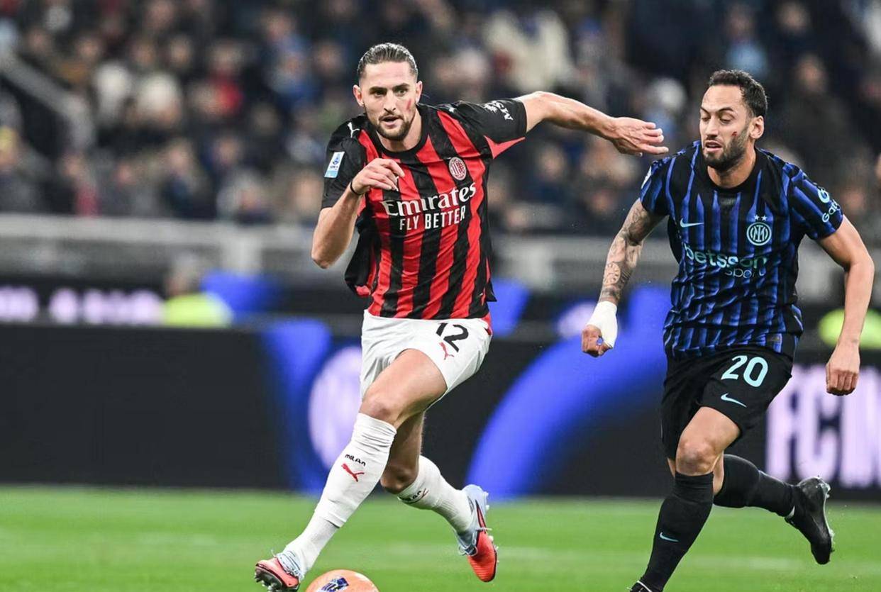 安永佳港队回来状态爆棚，一分钟进球？！新鹏城什么...