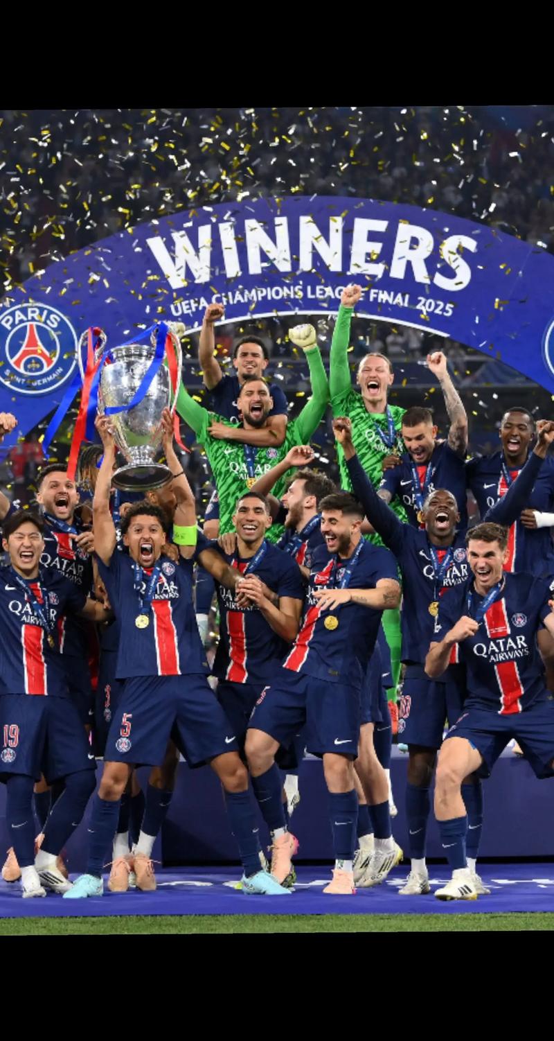 西媒：阿联酋企业慷慨赠送，巴萨球员喜获黄金iPhone